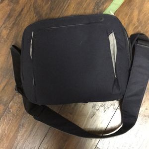 Belkin laptop bag new